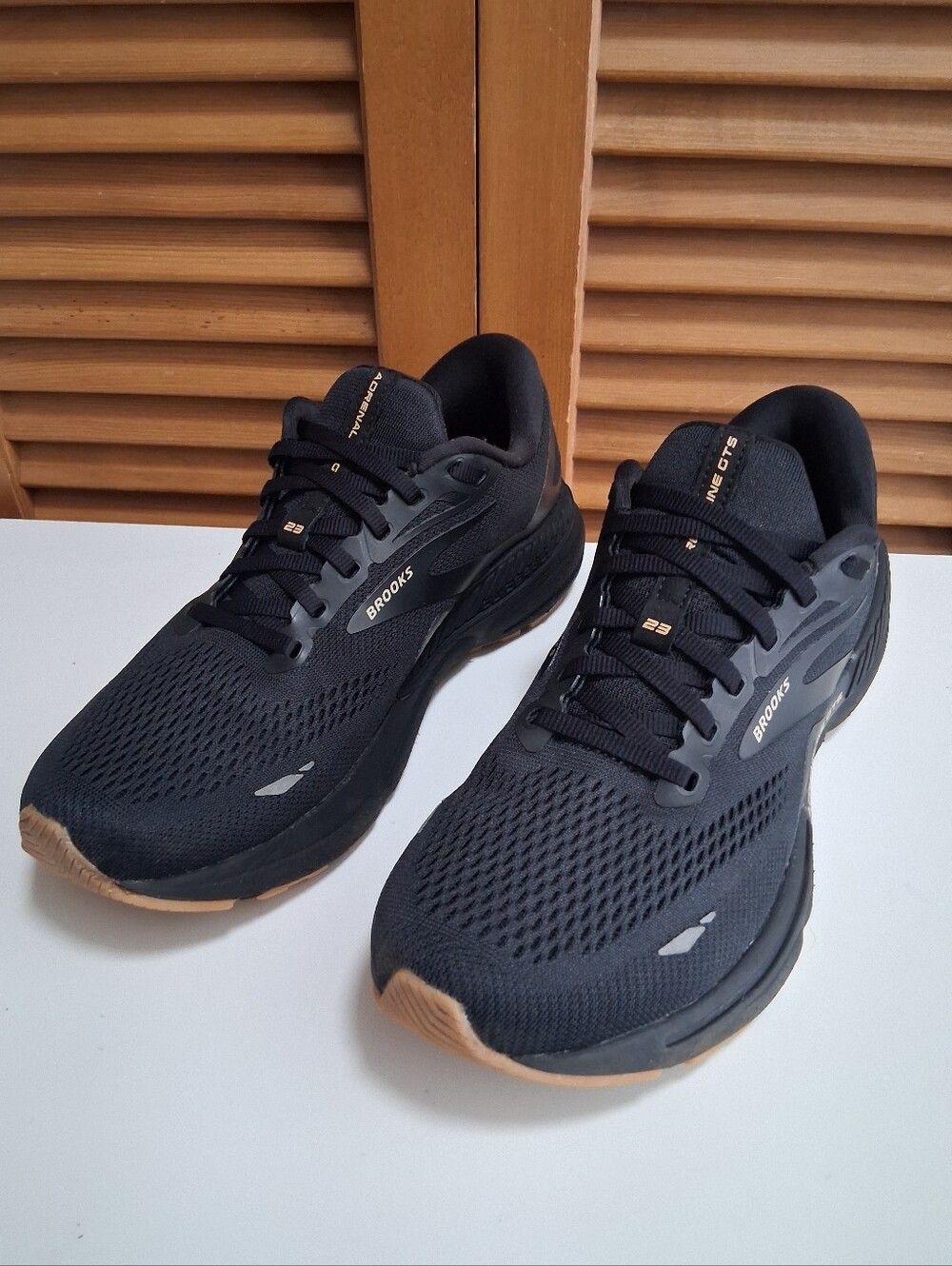 Brooks Adrenaline GTS 23 Black Cream Biscuit Men's Running Shoe * Size: 9